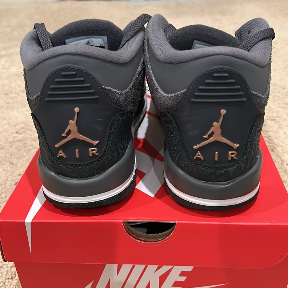 Jordan 3 Anthracite 6.5Y - Picture 3 of 6